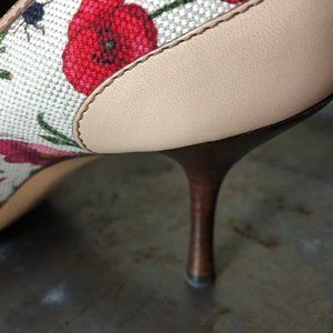Gucci Floral Print Horsebit Heel size 9